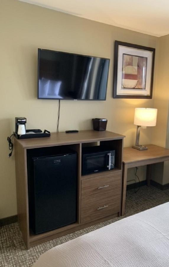 Astoria Delancy Inn & Suites New York Exterior foto